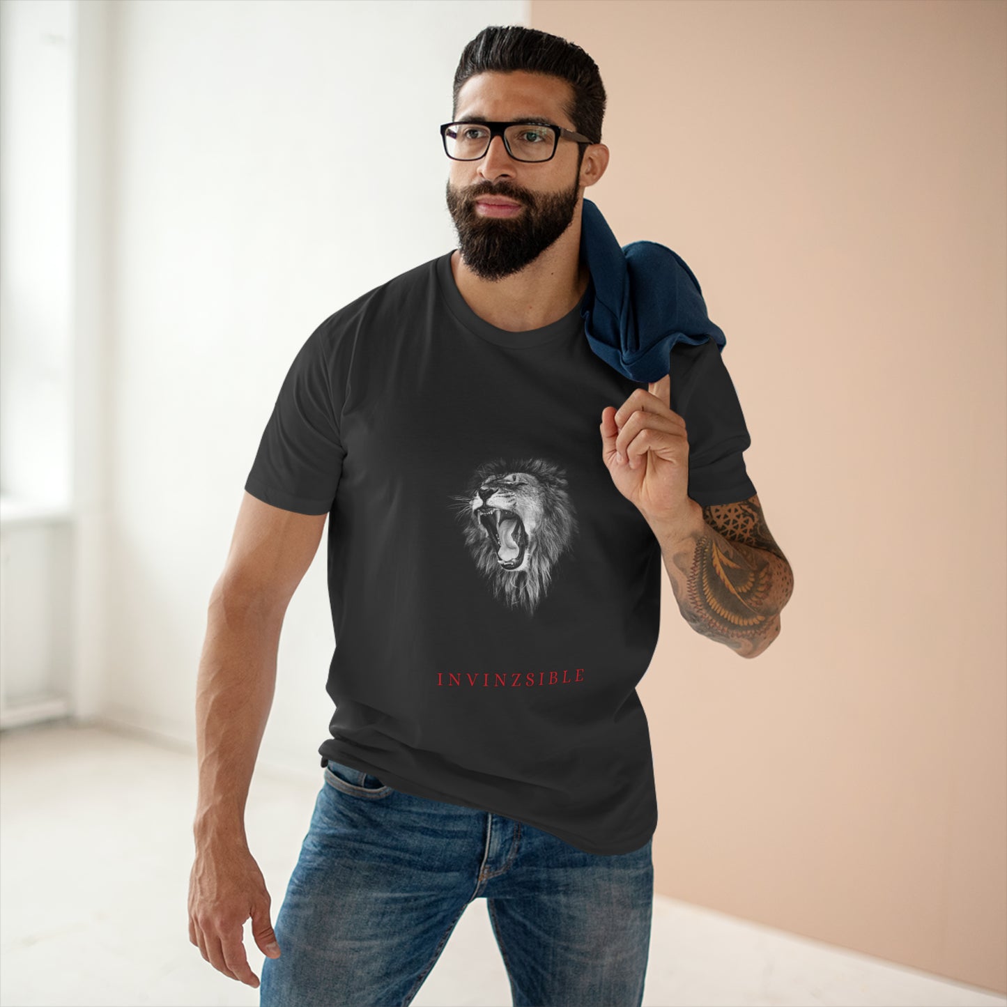NEW LION COLLECTION I N V I N Z S I B L E Men's Tee - I N V I N Z S I B L E